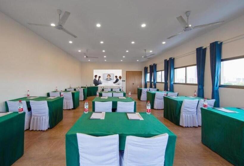 בית מלון כפרי Green Tree Inn Jiaxing Haining Leather City