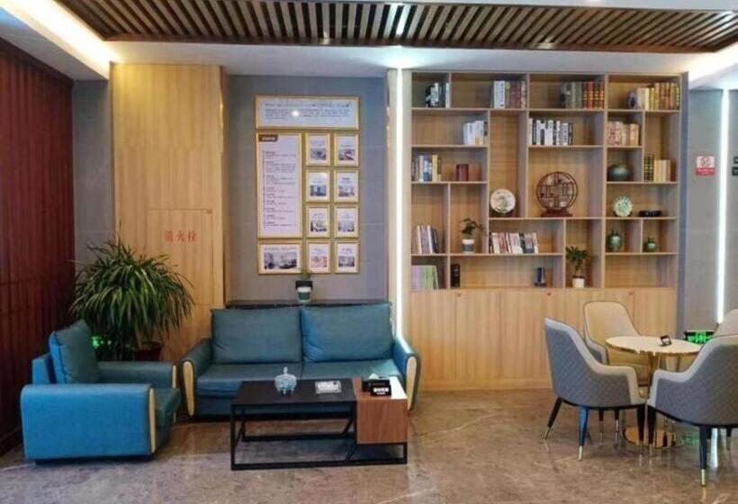ホテル Greentree Inn Express Cangzhou Nandagang Industrial Park Xinggang Road