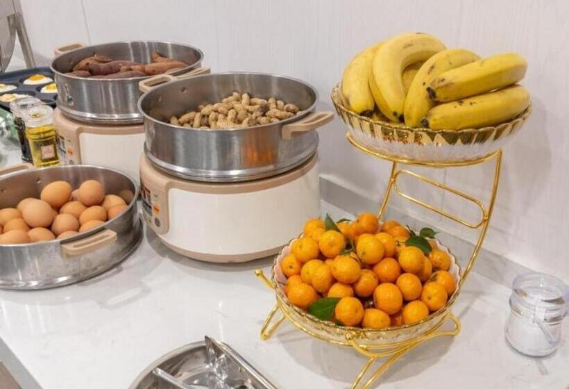 酒店 Greentree Inn Express Qingdao Jiaodong International Airport