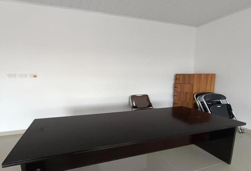 호텔 Oyo 92504 Guesthouse Porsea