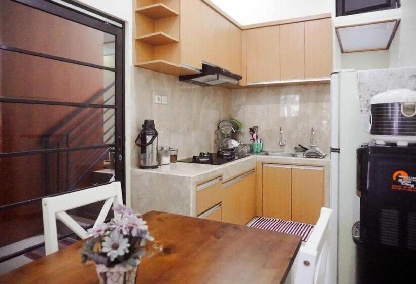 فندق Senja Dieng Homestay Syariah Redpartner