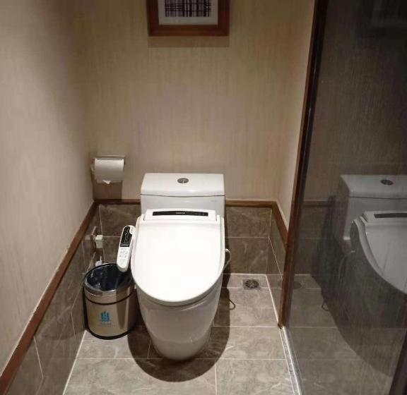 ホテル East Queen