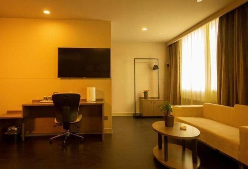 فندق Jinjiang Inn Select Shihezi East Ring Road