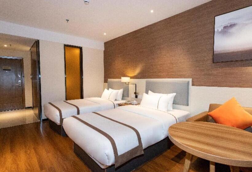 호텔 Jtour Inn Yulin High Speed Railway Station Rt Mart