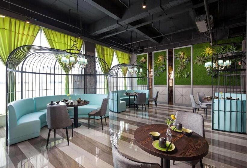 酒店 Ramada By Wyndham Liuzhou Luzhai