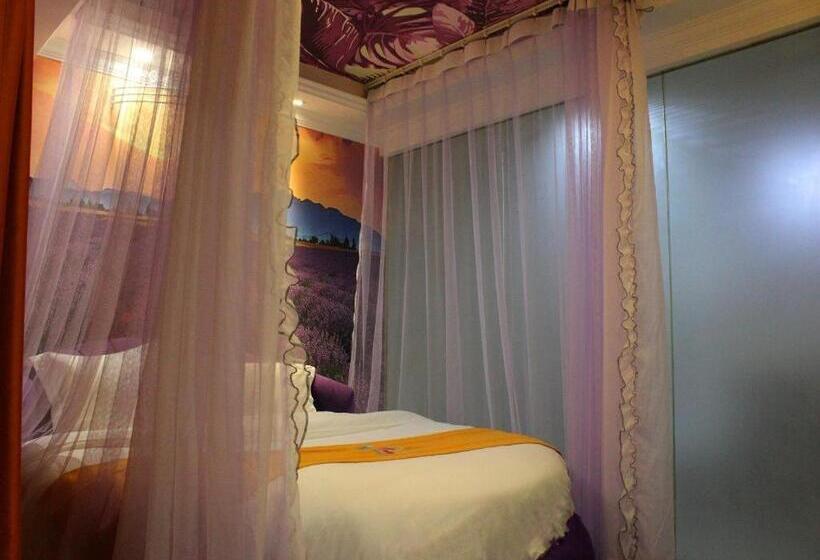 Pai Hotel·chongqing Jiangbei Airport Changfu Road Light Rail Station