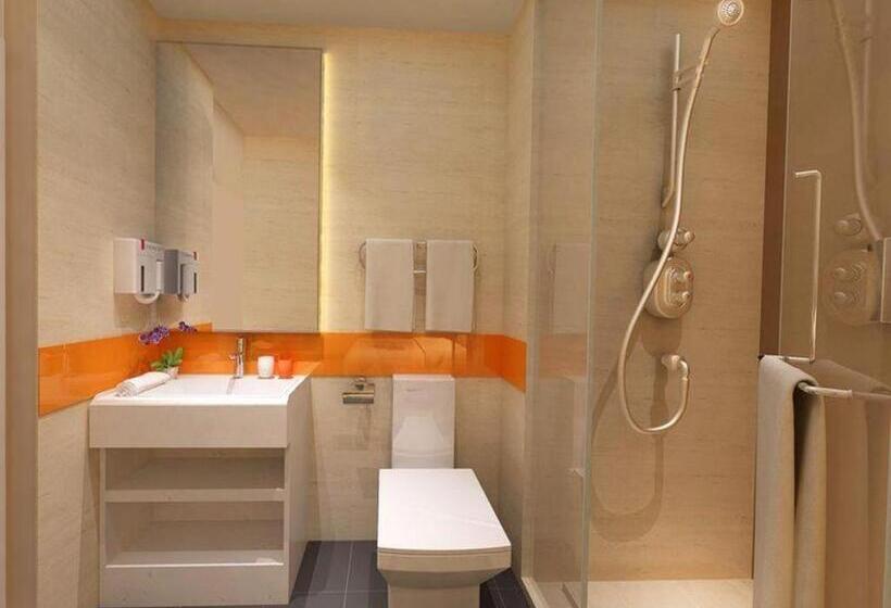 فندق 7 Days Inn Yingshang Lanxing Building Materials Market