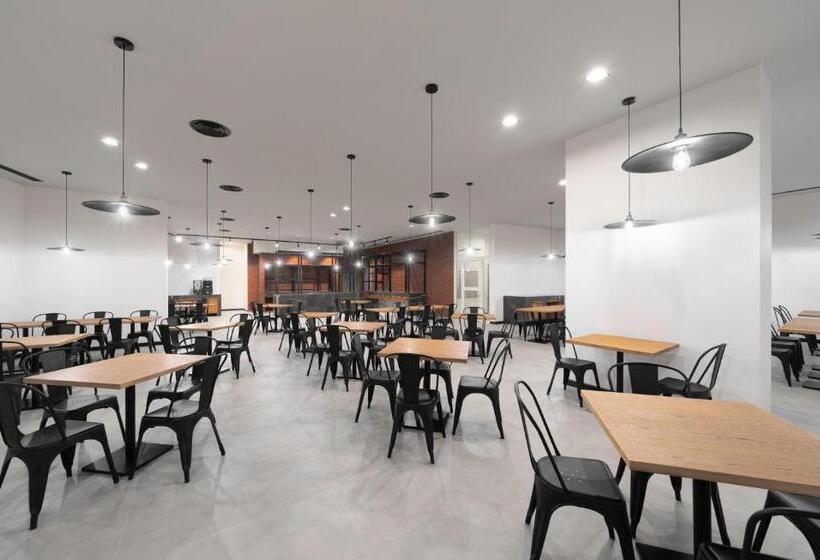 فندق Park Inn By Radisson Makkah Thakher Algharbi