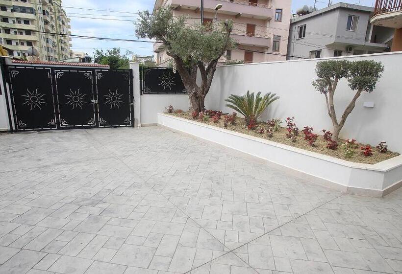هتل Villa Ata