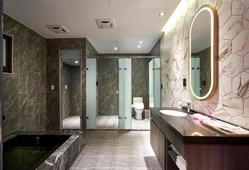 مُتل 和陽行館 Villa Bon Moment