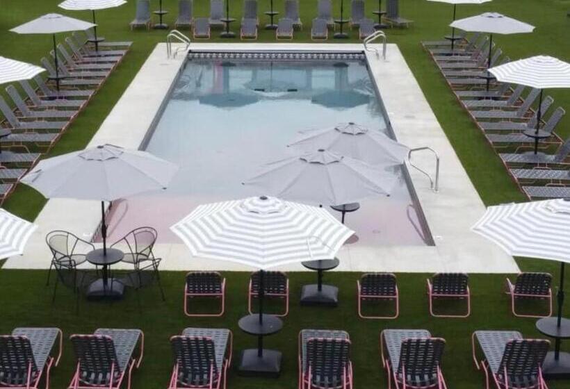 منتجع Daydreamer Domes