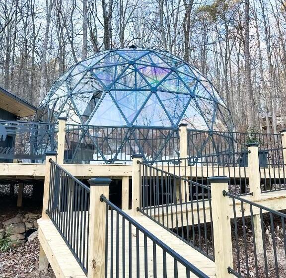 אתר נופש Maple Luxury Treehouse Near Lake Guntersville