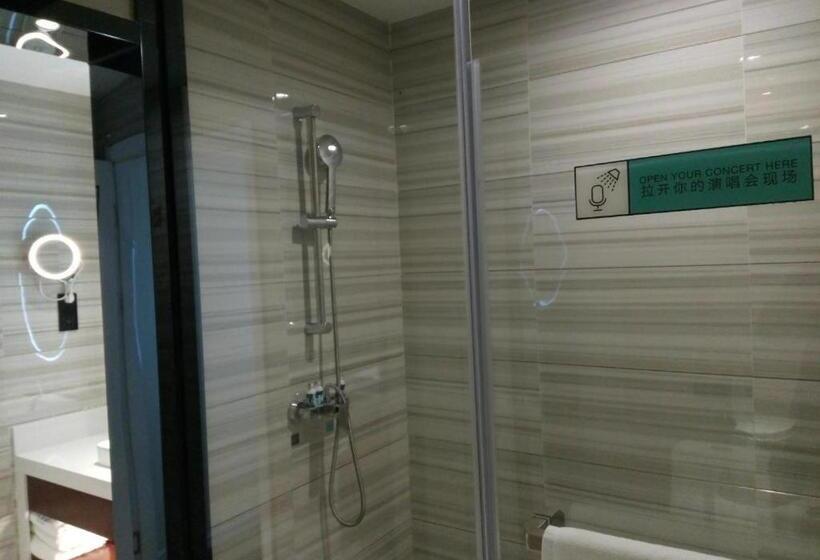 Xana Hotelle Ankang High Tech High School