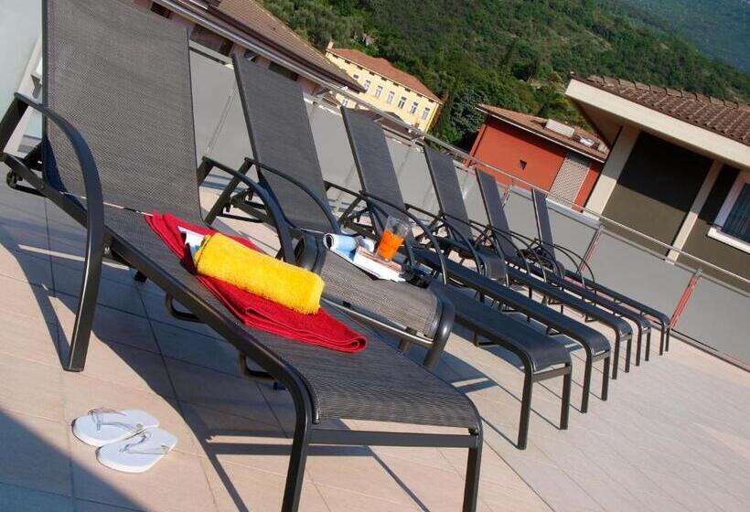 هتل Garni Corallo