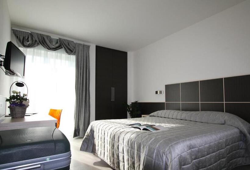 هتل Garni Corallo