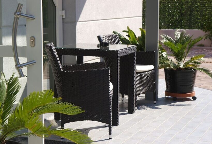 هتل Garni Corallo