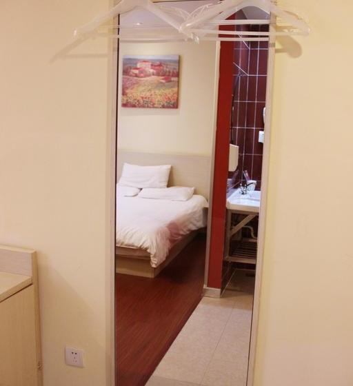 ホテル Hanting Express Nantong Bus East Station