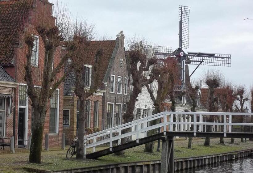 مبيت وإفطار T Griene Hemeltsje