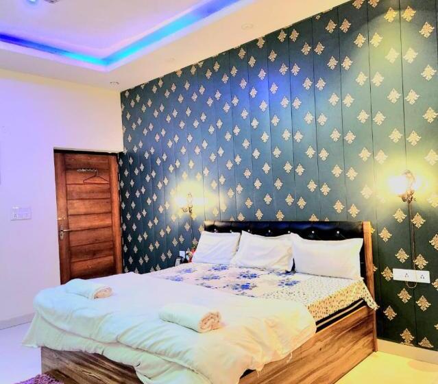Hotel Goroomgo Maujis Villa Guest House Prayagraj Near Sangam Railway Station Luxury Room Quality Exce
