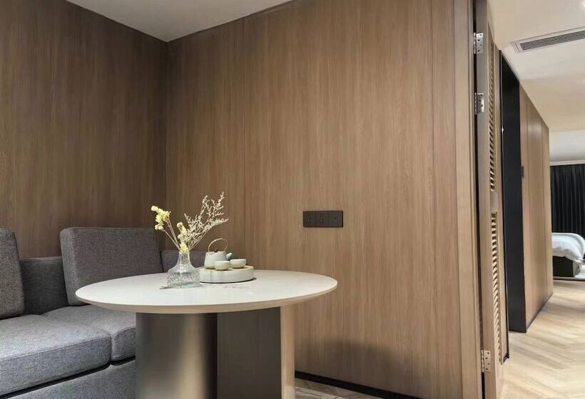 Hotel Ramada Encore By Wyndham Wuhan Int L Conference Center