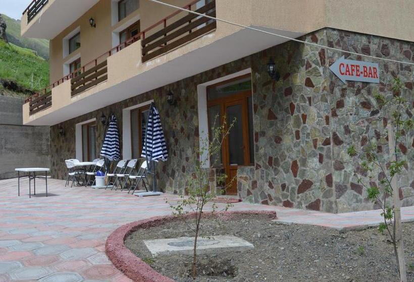 پانسیون Juta Guest House