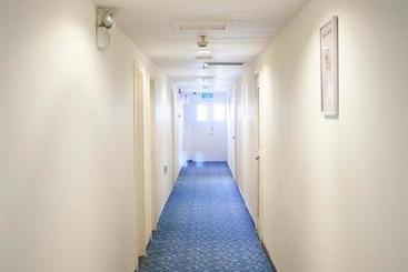 هتل 7days Inn Qingdao Haiyunan Xinglong Road