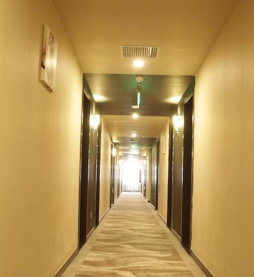 Fotos del hotel Beijing Red:  8