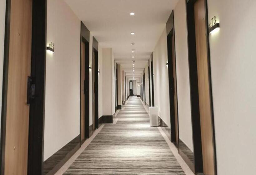 酒店 Green Tree Inn Express Shanghai Bund Yuyuan Xiaonanmen Metro Station