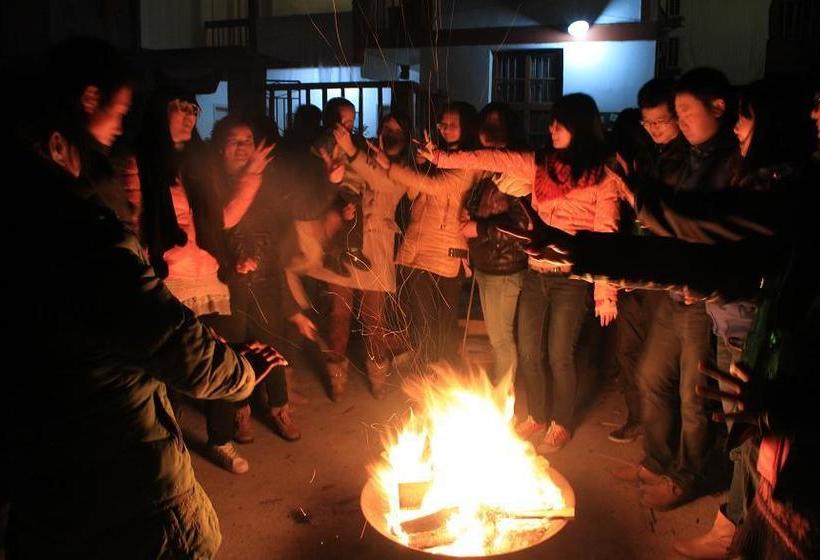 Wuyi Mountain Da Wang Peak Youth Hostel