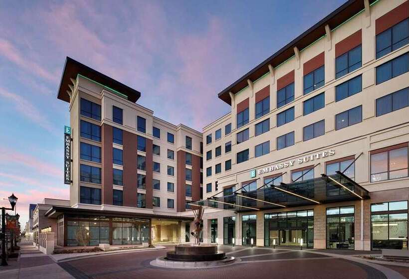 ホテル Embassy Suites By Hilton Amarillo Downtown