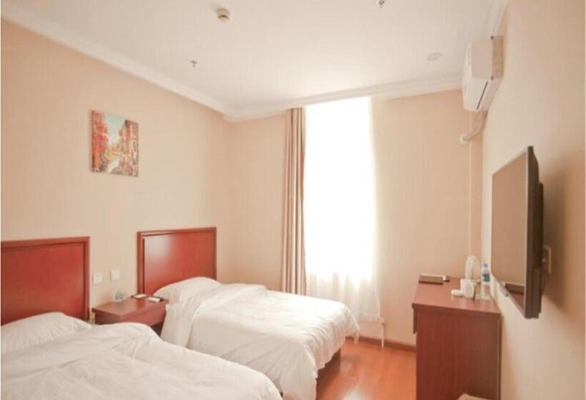 בית מלון כפרי Greentree Inn Liaoning Dalian Railway Station South Shengli Square Express