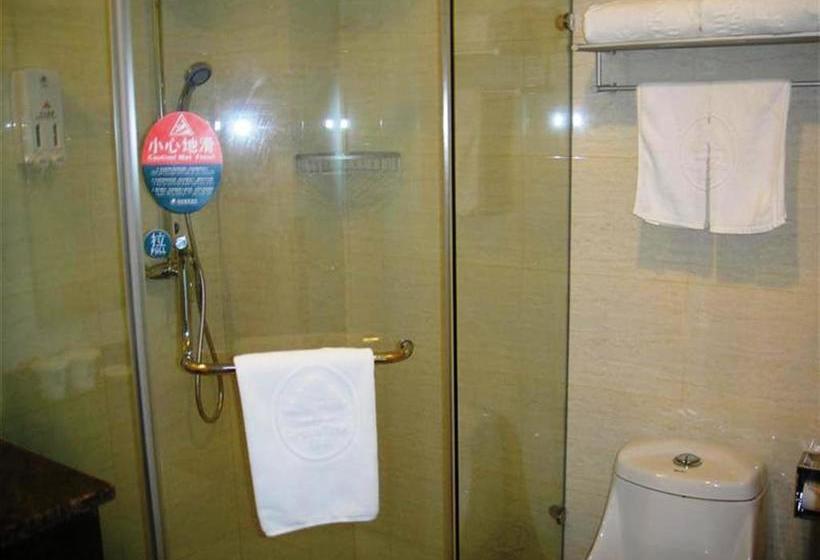 호텔 Greentree Inn Pudong Disney Resort Airport Town Express