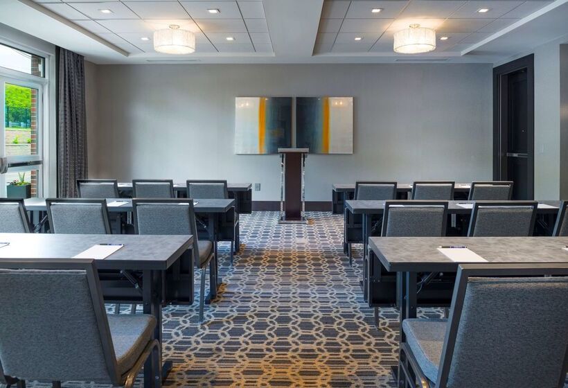 فندق Hampton Inn & Suites Bridgewater