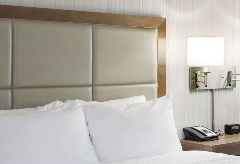 בית מלון כפרי Hampton Inn & Suites Pittsburg Kansas Crossing