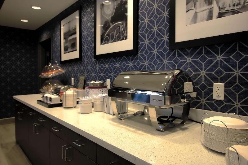 ホテル Hampton Inn West Plains