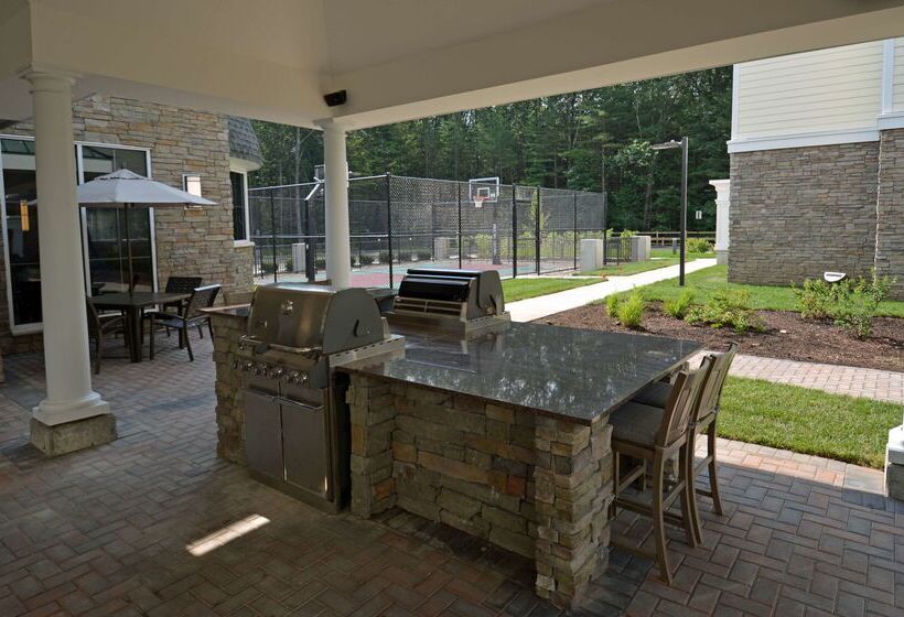 هتل Homewood Suites By Hilton Saratoga Springs