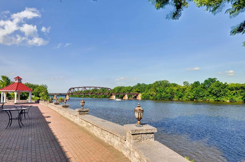 בית מלון כפרי Homewood Suites By Hilton Schenectady