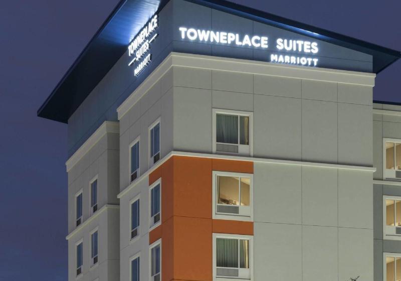 Отель Towneplace Suites By Marriott Orlando At Seaworld