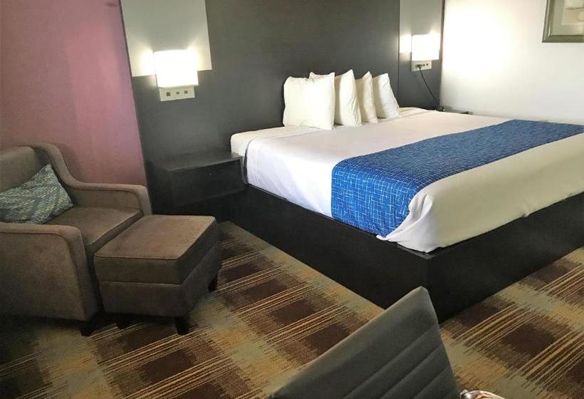 هتل Travelodge By Wyndham New Braunfels