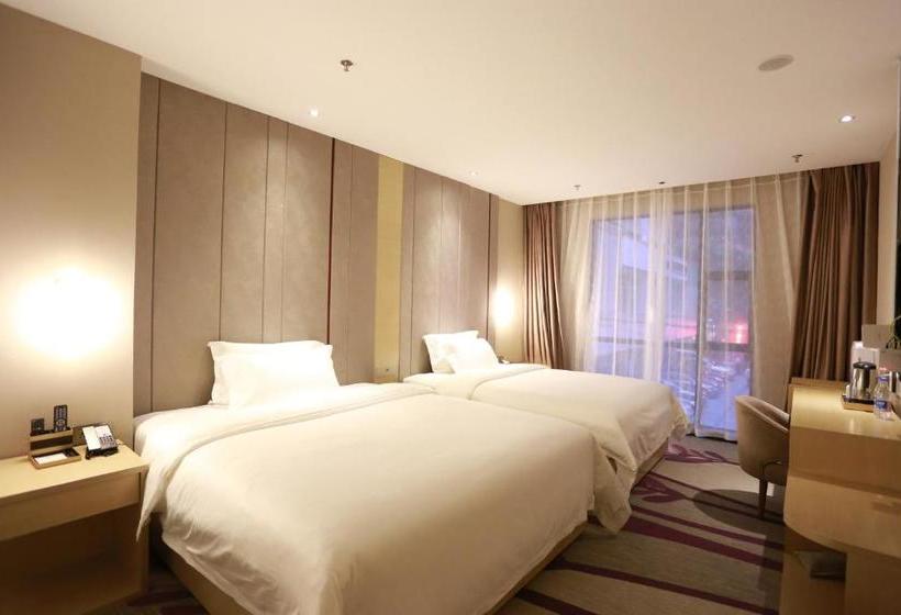 Отель Lavande  Guangzhou Taikoo Hui Square Shipaiqiao Subway Station