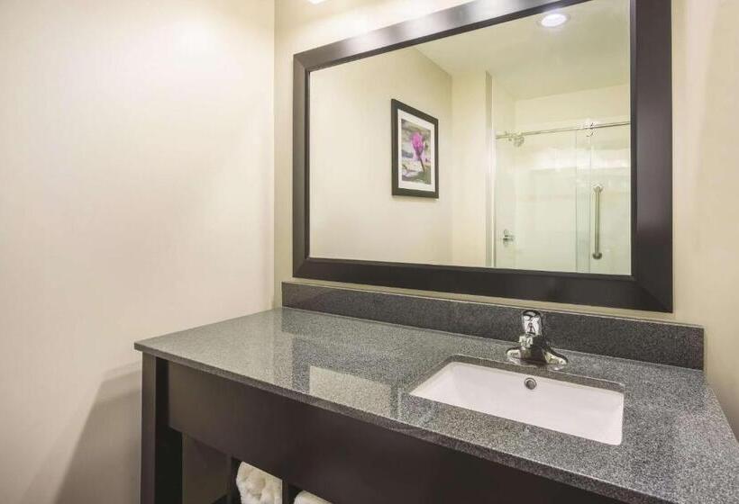 בית מלון כפרי La Quinta By Wyndham Clifton Park