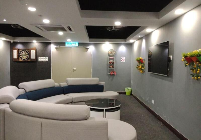 Lemon8 Hotel Apartment