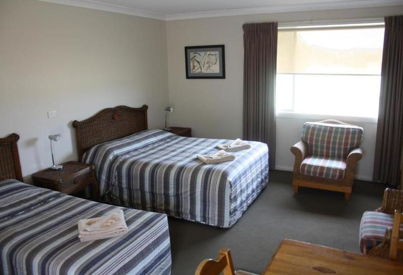 Isis Motel Scone