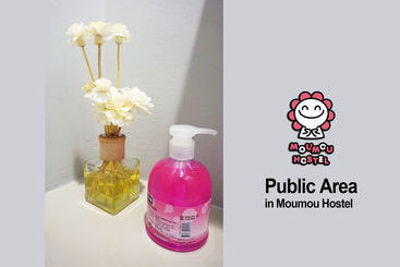 Moumou Hostel