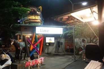 Moumou Hostel