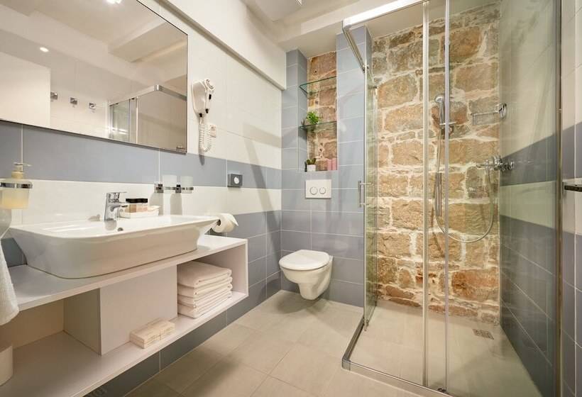 پانسیون Lanterna Rooms