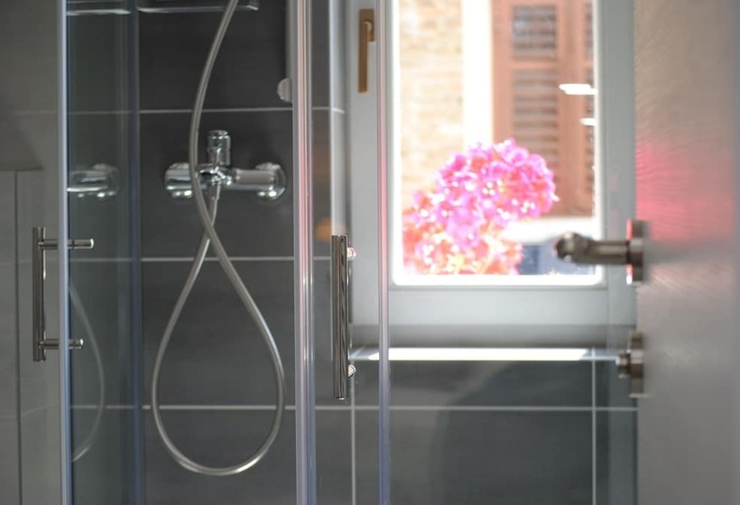 پانسیون Lanterna Rooms