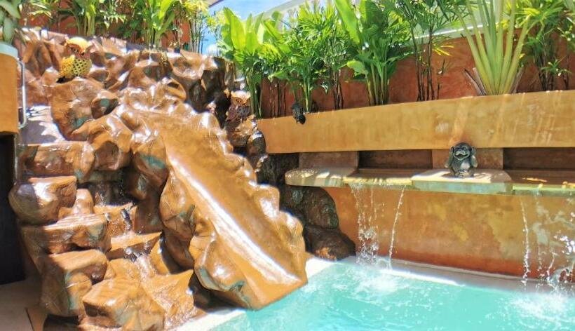 Hideland Luxury Pool Villa Pattaya Walking Street 5 Bedrooms