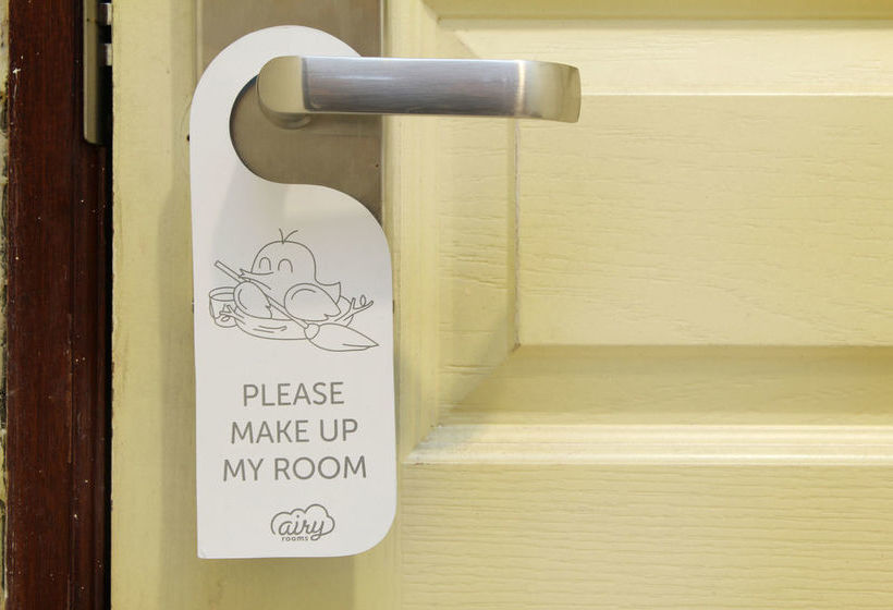 فندق Airy Alun Alun Mastrip 56 Blitar