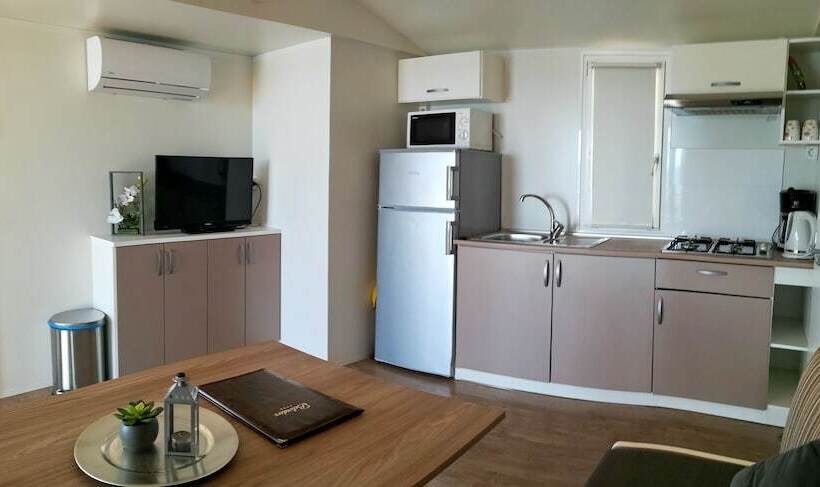 فندق Amadria Park Camping Trogir  Mobile Homes